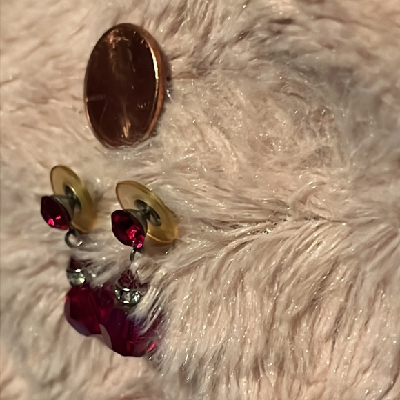 Red Dangle Earrings - Picture 2 of 3